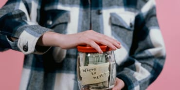 Building a Travel Fund: Smart Vacation Planning and Cost Management Tips