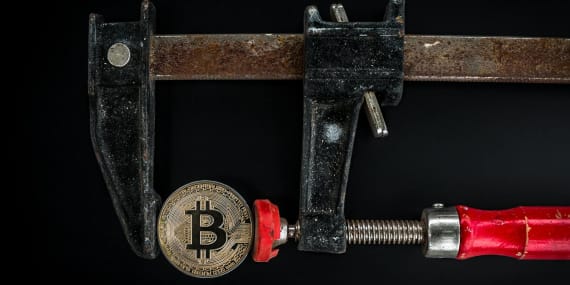 Building Financial Resilience: Managing Unexpected Expenses During Crises