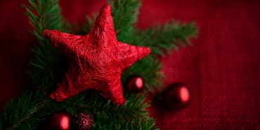 A Financially Stress-Free Christmas: Planning Holiday Expenses Like a Pro