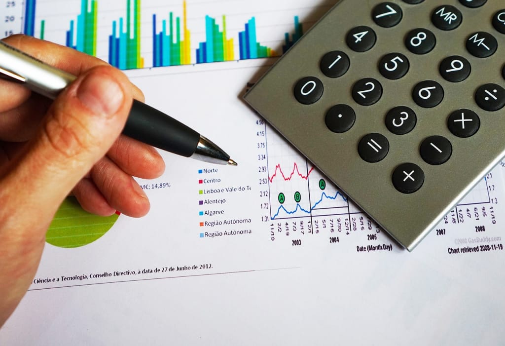 Financial Resolutions for the New Year: Start 2025 on the Right Foot