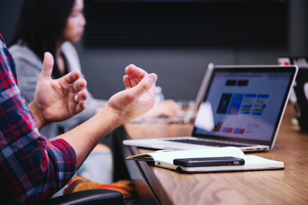 How Behavioral Finance Shapes Money Management Decisions