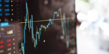 Dividend Stocks vs. Growth Stocks: Which One is Right for You?