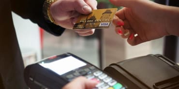 The Pros and Cons of Credit Cards: Using Plastic Wisely
