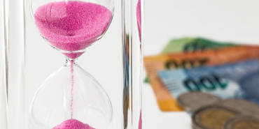 Is Now the Right Time to Invest? What Experts Say in 2025