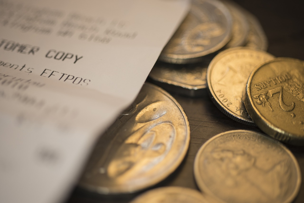 Budgeting for RV Life: Apps and Tips for RV Customers