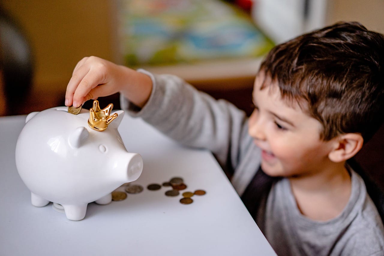 Building Budget Transparency to Prevent Financial Infidelity in Relationships Building Budget Transparency to Prevent Financial Infidelity in Relationships