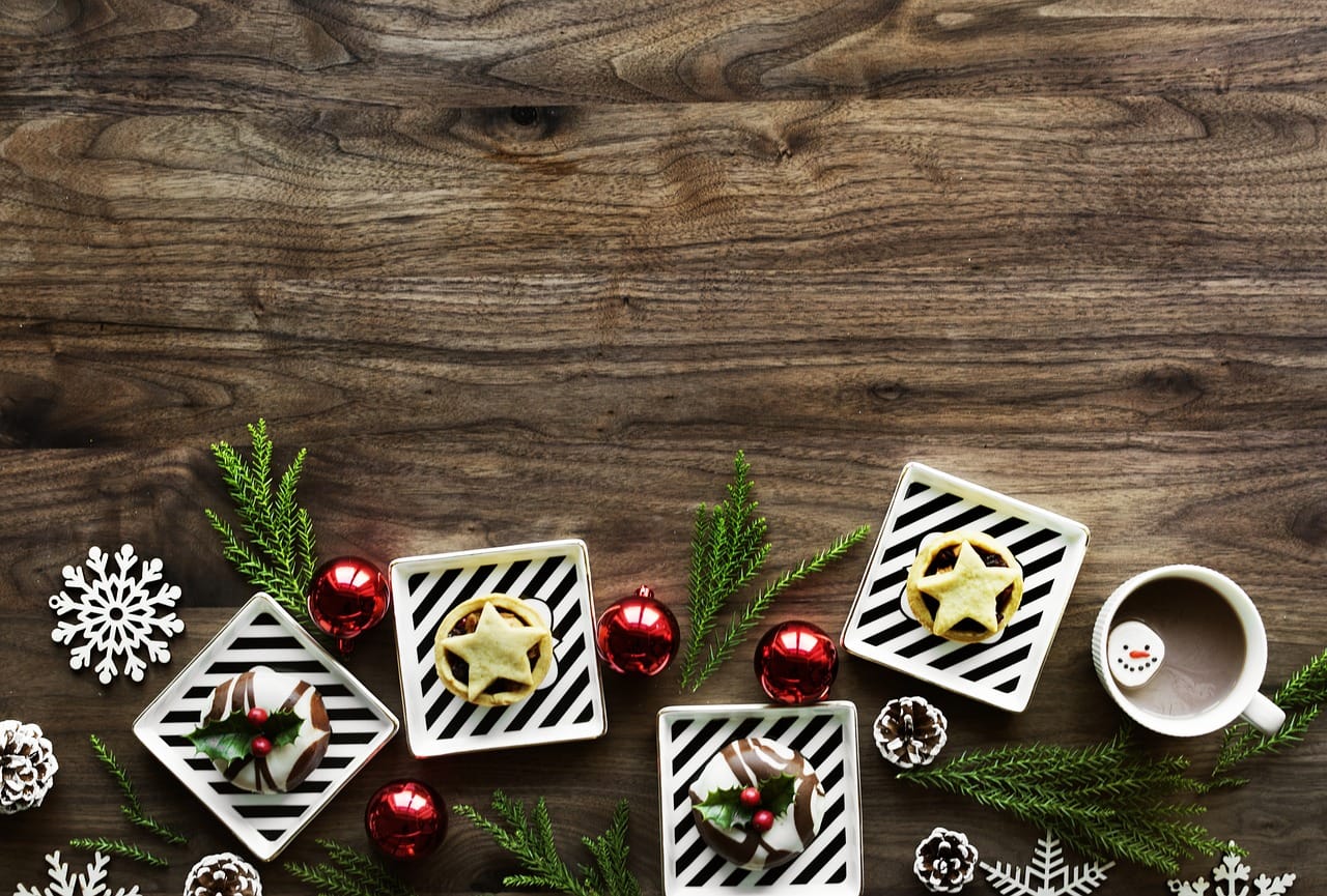 Creative Holiday Traditions That Won’t Strain Your Wallet Creative Holiday Traditions That Won’t Strain Your Wallet