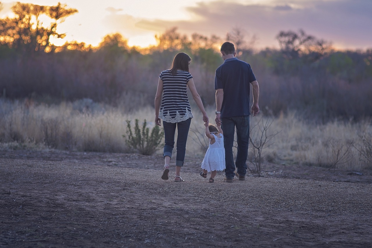 How to Financially Support Aging Parents Without Sacrificing Your Goals How to Financially Support Aging Parents Without Sacrificing Your Goals
