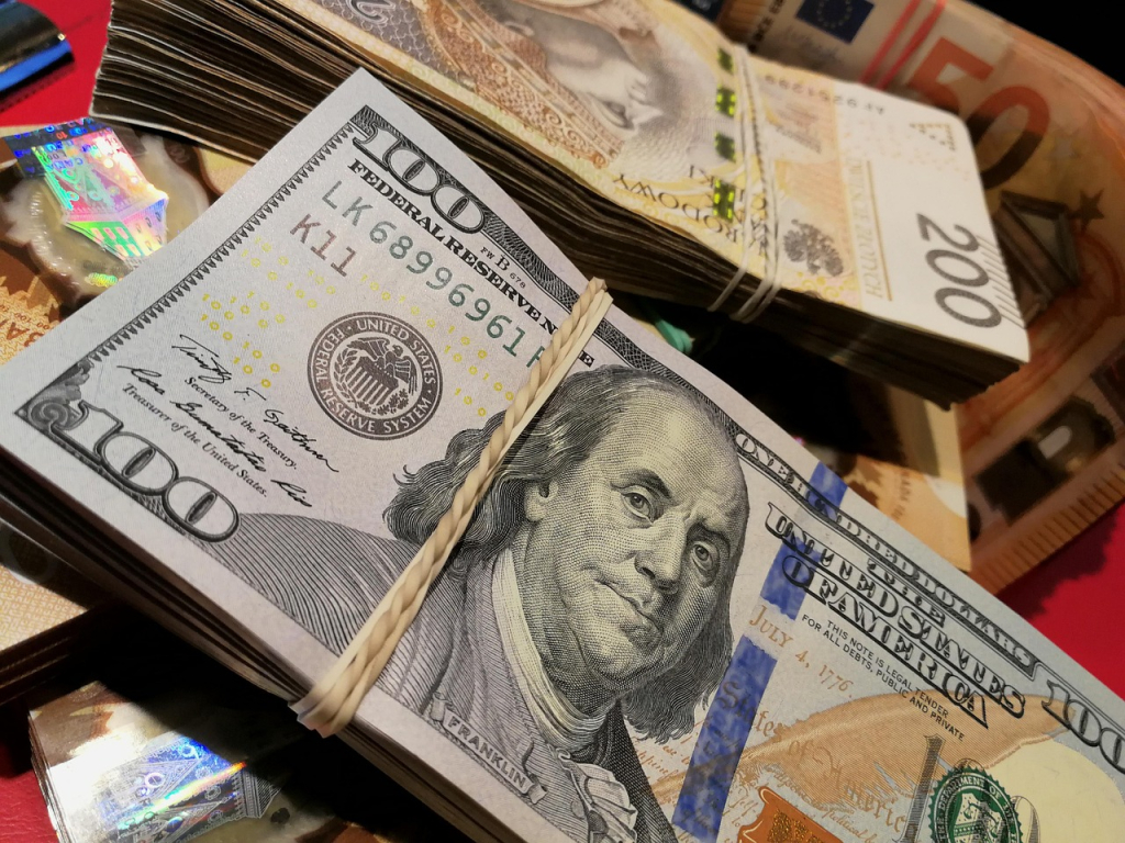 The 5 Best Budgeting Apps That’ll Actually Make You Save