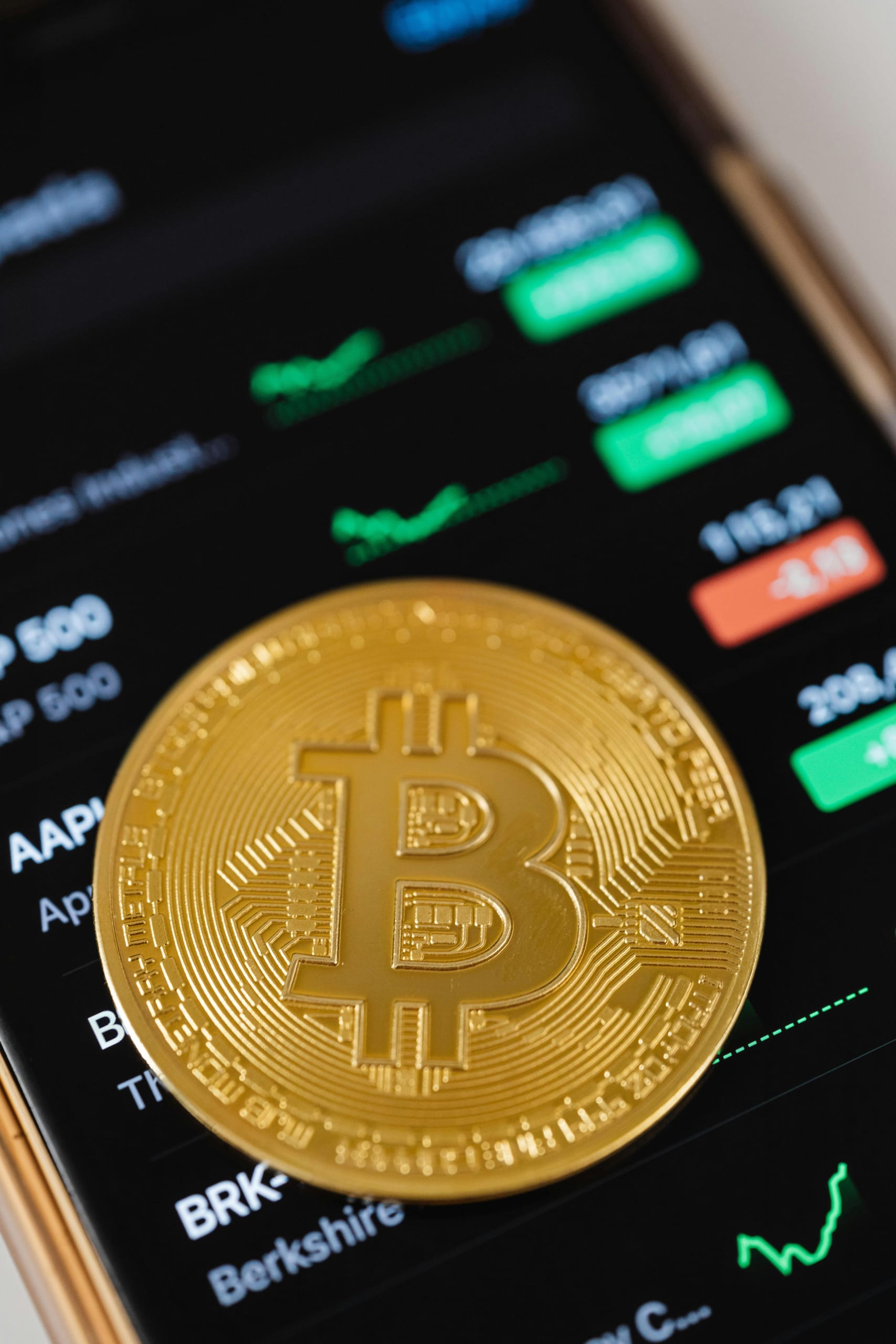 The Role of Technology in Modern Personal Finance Management The Role of Technology in Modern Personal Finance Management